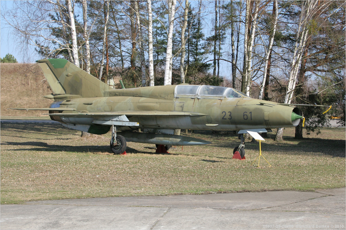 MiG-21UM Luftwaffe s/n 23+61 c/n 516915006 Luftfahrt-Museum Finowfurt