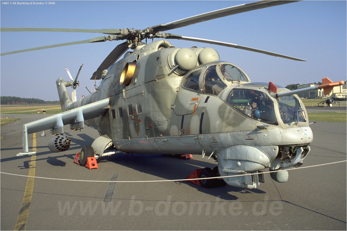 Mi-24D Hind-D NVA s/n 521 c/n 110171