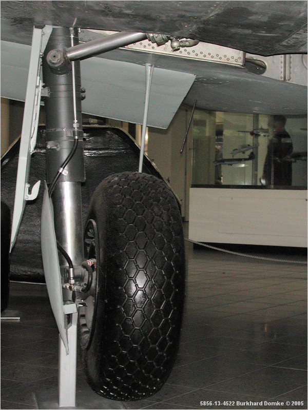 Aircraft in Detail - Messerschmitt Me262 Walkaround Gallery