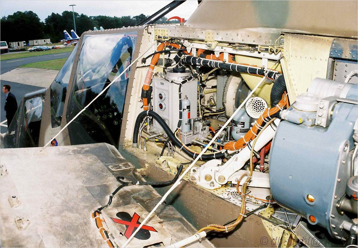 Atlas XH-2 Rooivalk s/n ZU-AHC c/n ADM-001 Farnborough 1994
